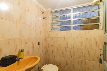 Casa à venda com 240m², 3 quartos e 2 vagasBanheiro do Quarto