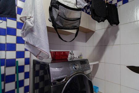 Casa à venda com 240m², 3 quartos e 2 vagasÁrea de Serviço