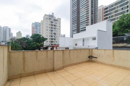 Casa à venda com 240m², 3 quartos e 2 vagasVaranda