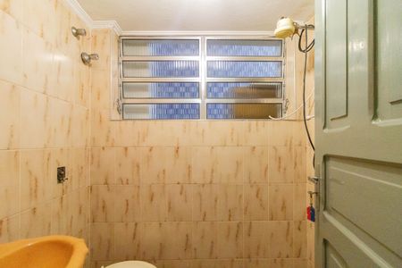 Casa à venda com 240m², 3 quartos e 2 vagasBanheiro do Quarto