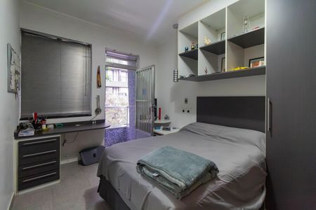 Casa à venda com 240m², 3 quartos e 2 vagasSuíte 2