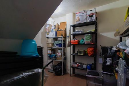 Casa à venda com 240m², 3 quartos e 2 vagasDepósito