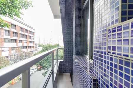 Casa à venda com 240m², 3 quartos e 2 vagasVaranda da Suíte