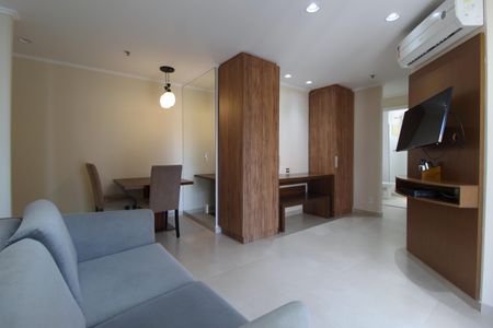 Sala de apartamento para alugar com 2 quartos, 66m² em Vila Olímpia, São Paulo