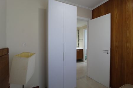 Apartamento para alugar com 66m², 2 quartos e 1 vagaQuarto
