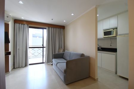 Sala de apartamento para alugar com 2 quartos, 66m² em Vila Olímpia, São Paulo