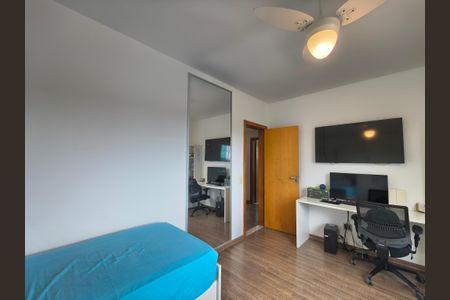 Casa de condomínio à venda com 129m², 4 quartos e 2 vagas