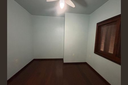 Casa para alugar com 160m², 3 quartos e 2 vagas