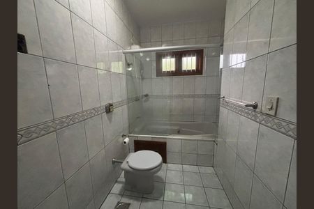 Casa para alugar com 160m², 3 quartos e 2 vagas