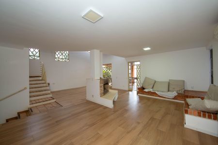 SALA de casa para alugar com 5 quartos, 320m² em Belvedere, Belo Horizonte