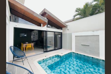 Casa de condomínio à venda com 173m², 4 quartos e 5 vagas