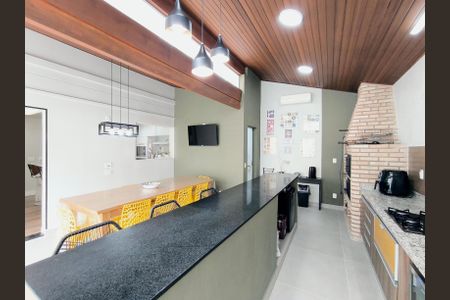 Casa de condomínio à venda com 173m², 4 quartos e 5 vagas