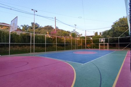 Casa de condomínio à venda com 173m², 4 quartos e 5 vagas