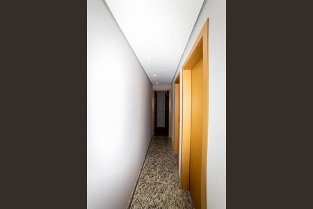 Apartamento para alugar com 56m², 2 quartos e 2 vagas Apartamento para alugar com 56m², 2 quartos e 2 vagasCorredor