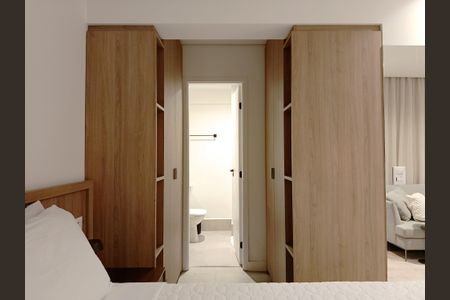 Studio para alugar com 31m², 1 quarto e 1 vaga Studio para alugar com 31m², 1 quarto e 1 vagaEstúdio