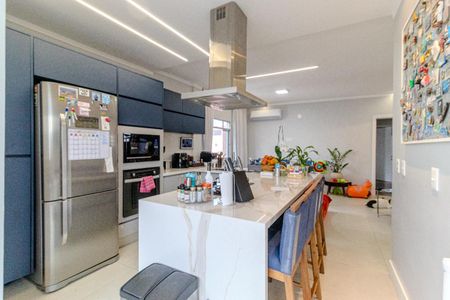 Apartamento à venda com 118m², 2 quartos e 1 vagaCozinha