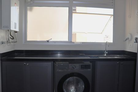 Apartamento à venda com 110m², 2 quartos e 1 vagaÁrea de Serviço