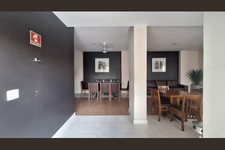 Apartamento à venda com 69m², 2 quartos e 1 vagaSalão de festas 