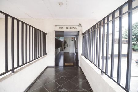 Apartamento à venda com 50m², 2 quartos e 1 vaga Apartamento à venda com 50m², 2 quartos e 1 vagaFachada do bloco