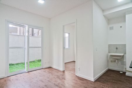 Sala de apartamento para alugar com 2 quartos, 46m² em Parque Pan Americano, São Paulo