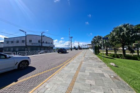 Studio para alugar com 33m², 0 quarto e sem vaga Studio para alugar com 33m², 0 quarto e sem vagaVista da Rua