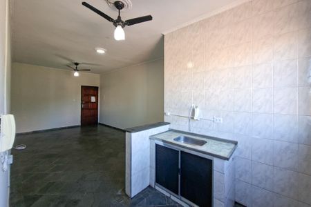Studio para alugar com 33m², 0 quarto e sem vaga Studio para alugar com 33m², 0 quarto e sem vagaCozinha