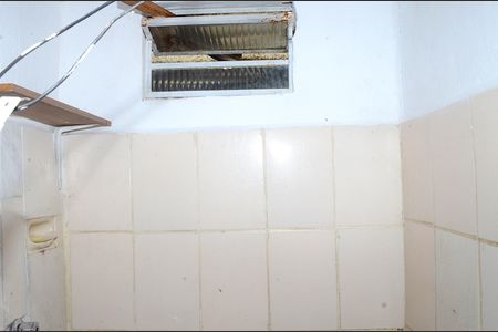 Casa para alugar com 30m², 2 quartos e sem vagaBanheiro