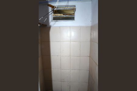 Casa para alugar com 30m², 2 quartos e sem vagaBanheiro