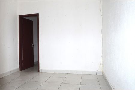 Sala de casa para alugar com 2 quartos, 30m² em Goiânia, Belo Horizonte