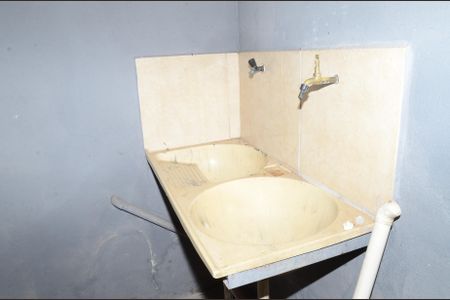 Casa para alugar com 30m², 2 quartos e sem vagaÁrea de Serviço