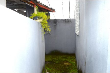 Casa para alugar com 30m², 2 quartos e sem vagaÁrea externa