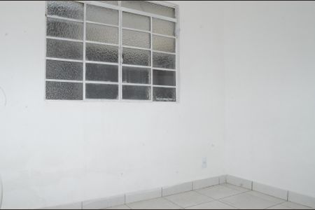 Quarto 1 de casa para alugar com 2 quartos, 30m² em Goiânia, Belo Horizonte