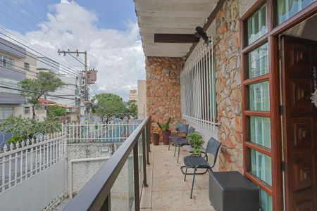 Casa à venda com 3 quartos, 230m² em Nova Suíça, Belo Horizonte