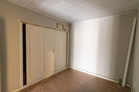 Casa à venda com 320m², 5 quartos e 2 vagasQuarto 3