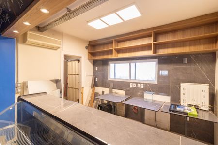 Cozinha de casa à venda com 5 quartos, 320m² em Menino Deus, Porto Alegre