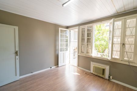 Casa à venda com 320m², 5 quartos e 2 vagasQuarto 2