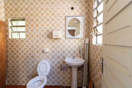 Casa à venda com 320m², 5 quartos e 2 vagasBanheiro