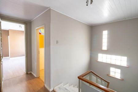 Casa à venda com 320m², 5 quartos e 2 vagasCorredor