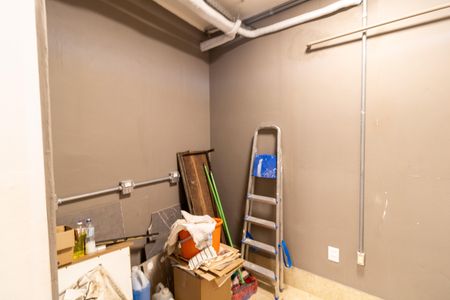 Casa à venda com 320m², 5 quartos e 2 vagasDespensa