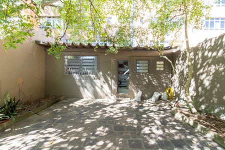 Casa à venda com 320m², 5 quartos e 2 vagasQuintal