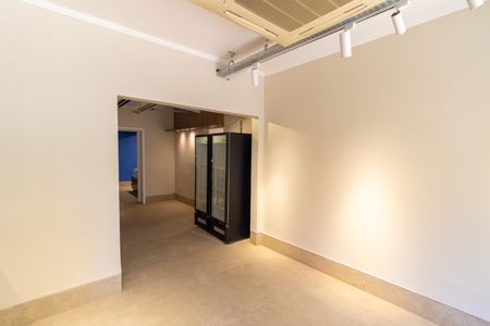 Sala de casa à venda com 5 quartos, 320m² em Menino Deus, Porto Alegre