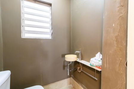 Casa à venda com 320m², 5 quartos e 2 vagasLavabo