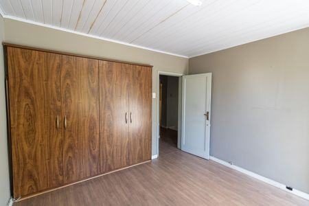 Casa à venda com 320m², 5 quartos e 2 vagasQuarto 2