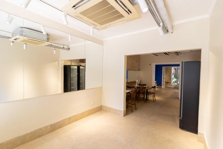 Sala de casa à venda com 5 quartos, 320m² em Menino Deus, Porto Alegre