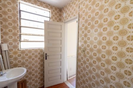 Casa à venda com 320m², 5 quartos e 2 vagasBanheiro