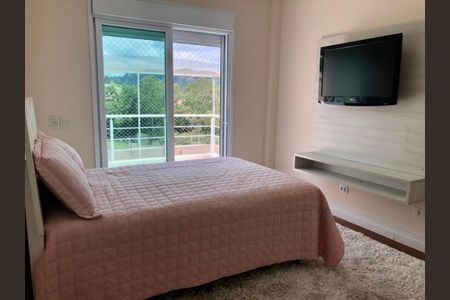 Casa de condomínio à venda com 548m², 5 quartos e 4 vagas