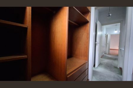 Apartamento à venda com 164m², 3 quartos e 1 vagaCloset Quarto 1 suíte