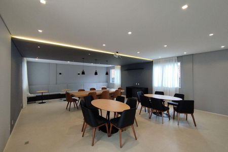 Apartamento à venda com 42m², 2 quartos e sem vagaÁrea comum - Salão de festas