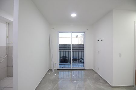 Sala de apartamento para alugar com 2 quartos, 45m² em Jacarepaguá, Rio de Janeiro