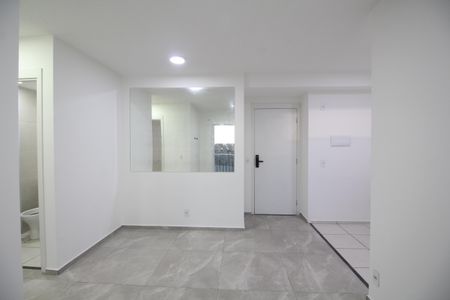 Sala de apartamento para alugar com 2 quartos, 45m² em Jacarepaguá, Rio de Janeiro